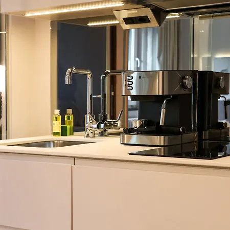 アパートホテル Visionapartments Brandschenkestrasse - Contactless Check-in 3*