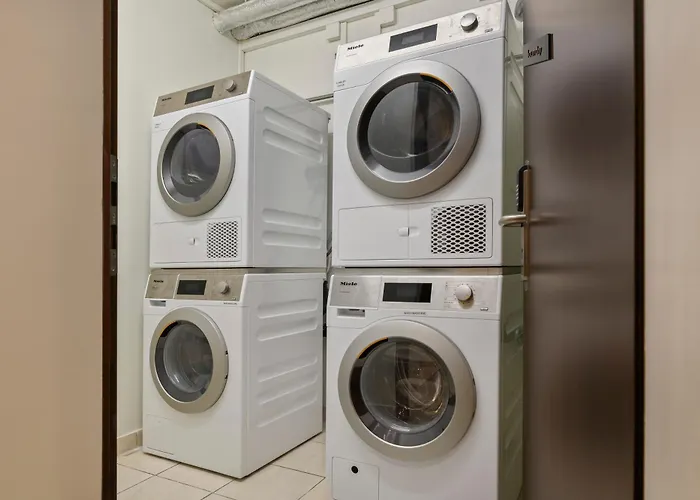 アパートホテル Visionapartments Brandschenkestrasse - Contactless Check-in